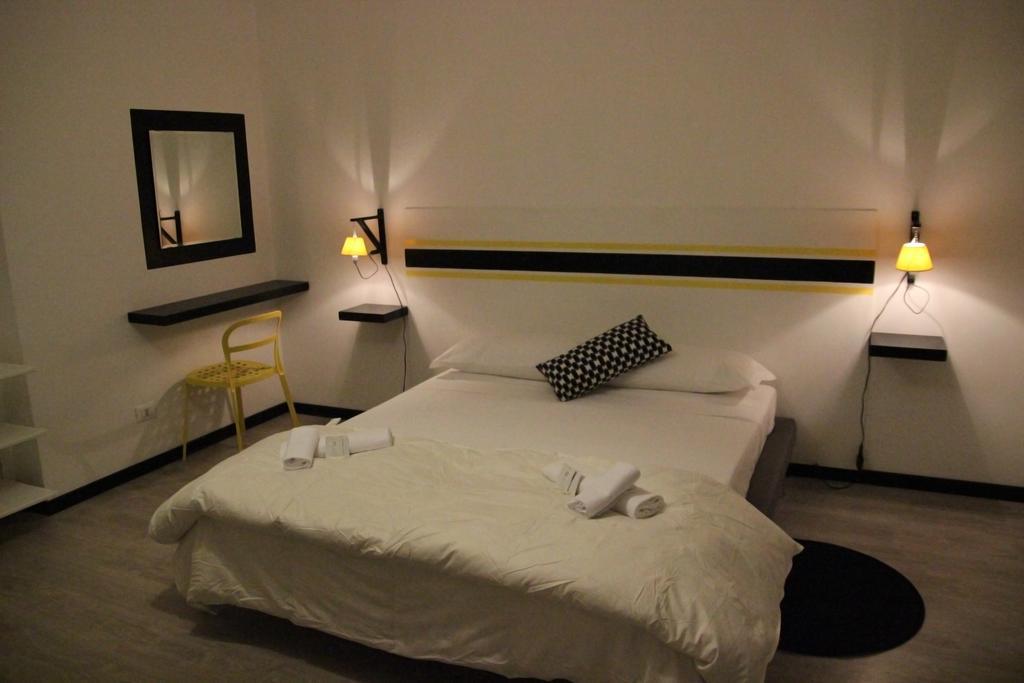 Iron Bridge Accommodation โรม ภายนอก รูปภาพ